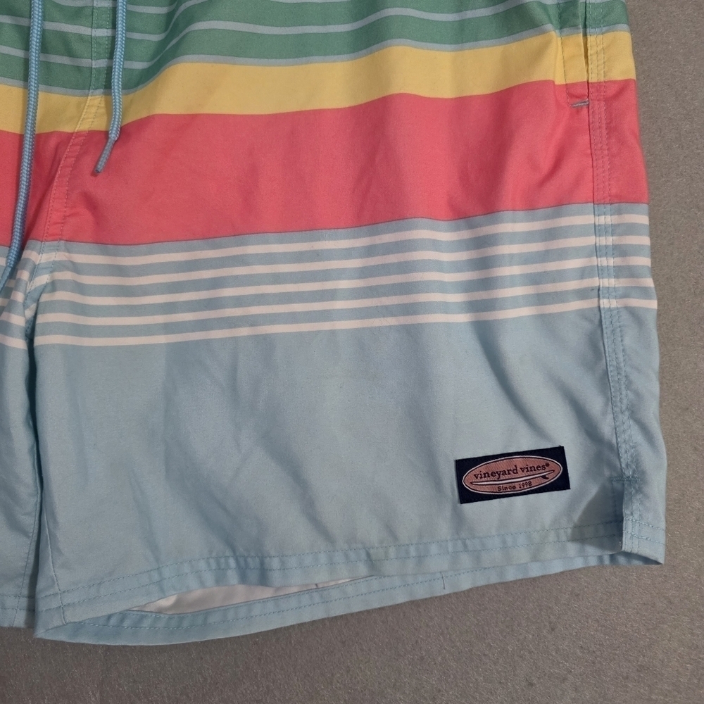 Vineyard Vines Mens Chappy Trunks Swim Shorts 1M0514 Size XL - Picture 3 of 7